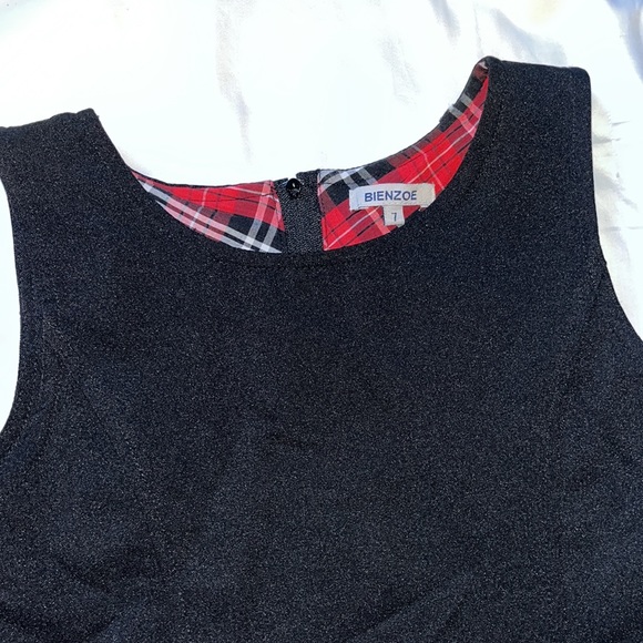 BIENZOE S7 Black Dress w Pleaded Skirt & red plaid underneath top zip up in back - Picture 5 of 8